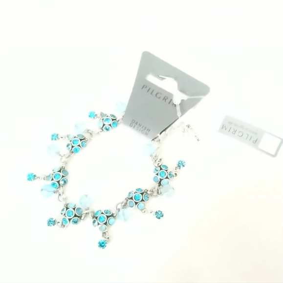 Beautiful Blue Genuine Crystal Bracelet NWT ๐ - Picture 4 of 10